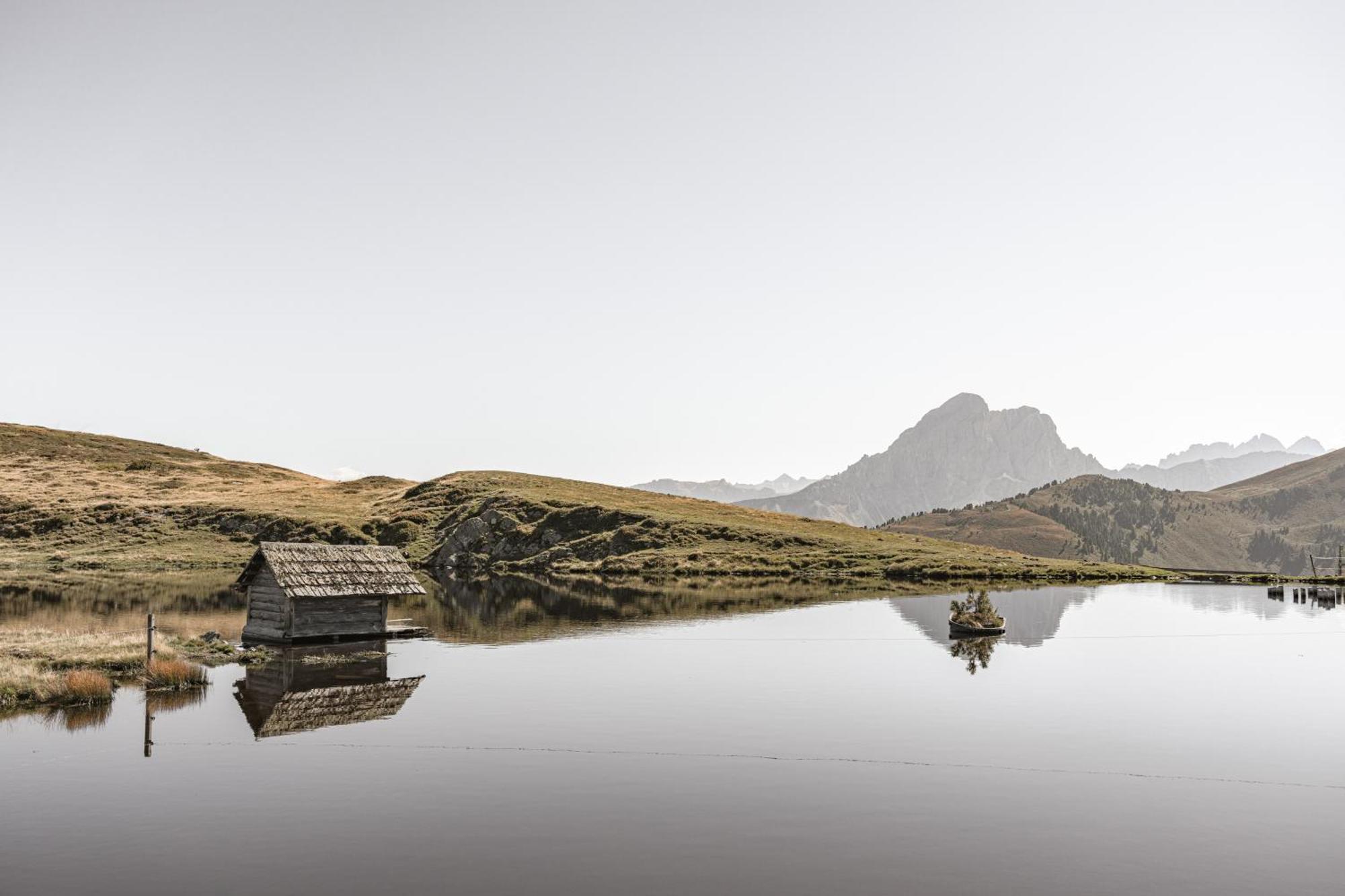 Апартаменты Ciasa Iachin - Dolomites Dream Retreat Сан-Мартино-ин-Бадия Экстерьер фото