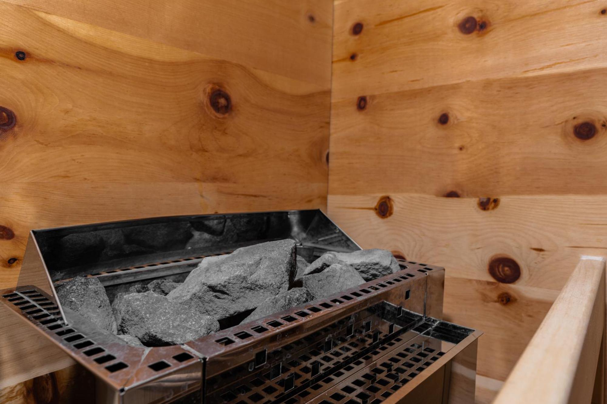 Апартаменты Ciasa Iachin - Dolomites Dream Retreat Сан-Мартино-ин-Бадия Экстерьер фото