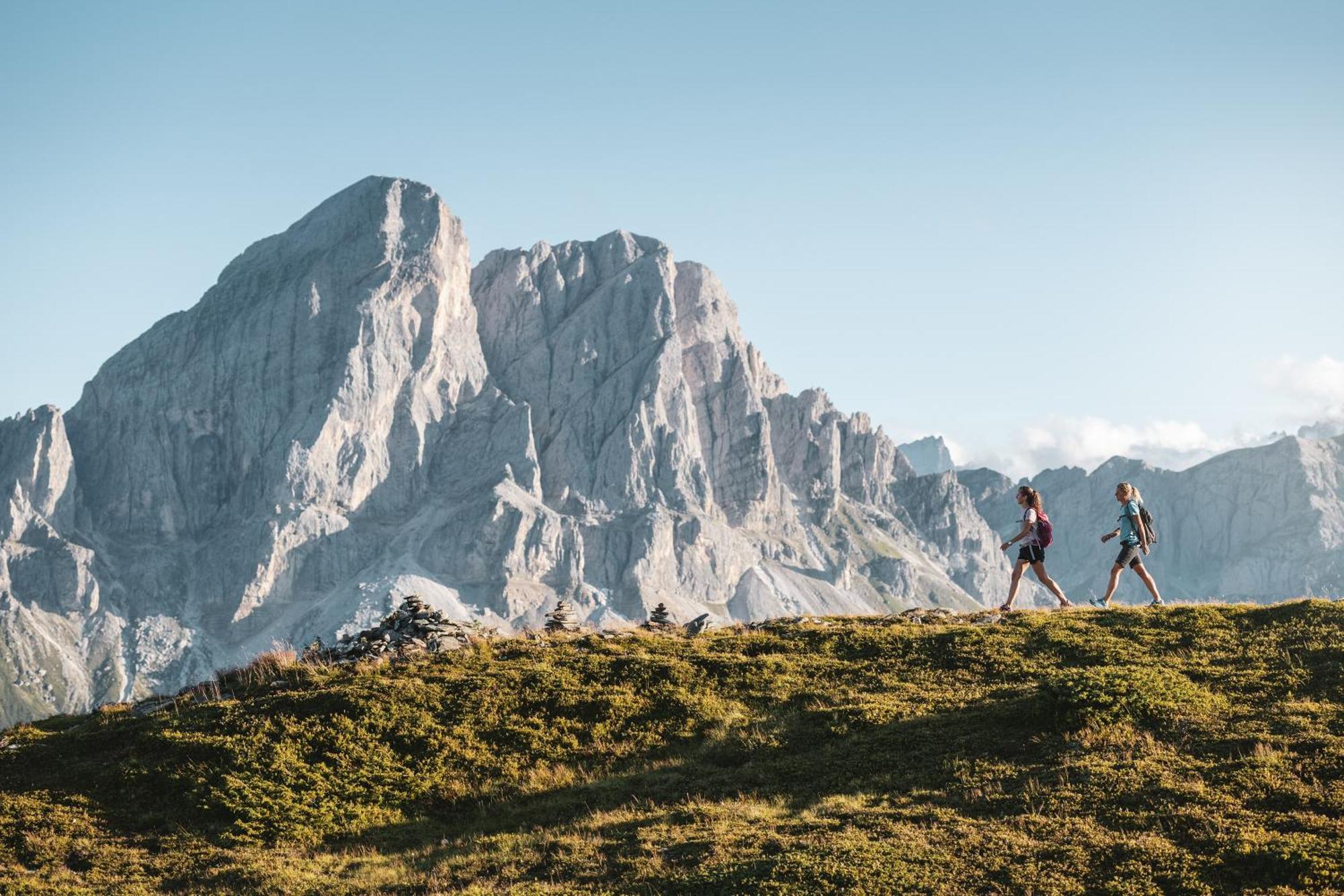 Апартаменты Ciasa Iachin - Dolomites Dream Retreat Сан-Мартино-ин-Бадия Экстерьер фото